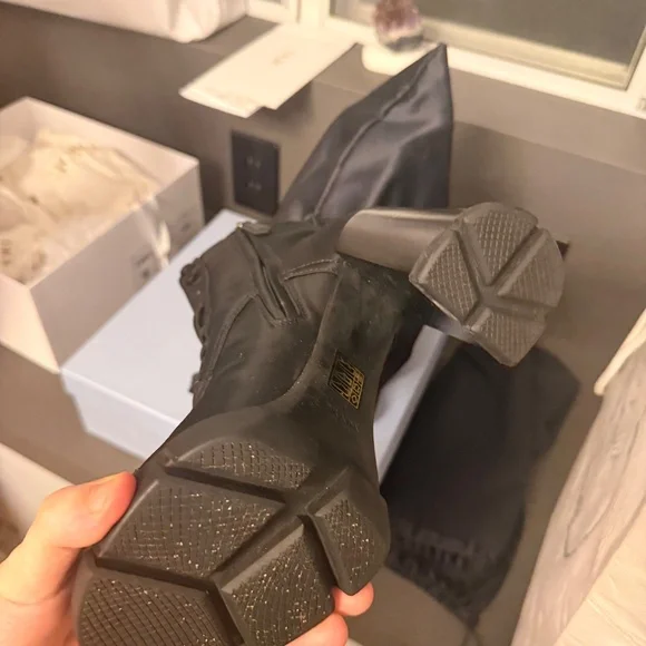 Prada boots - Picture 3 of 5